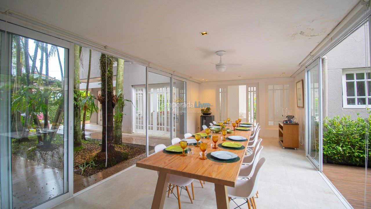 Casa para alquiler de vacaciones em São Sebastião (Juquehy)