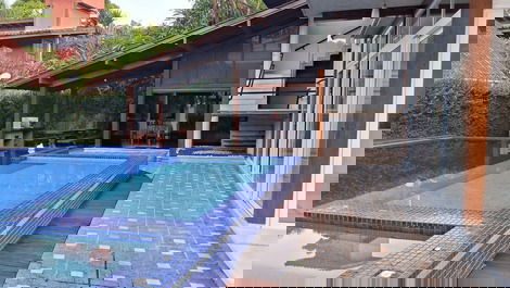 Casa Praia da Baleia, 4 suites, Piscina, Excelente Ambiente Familiar