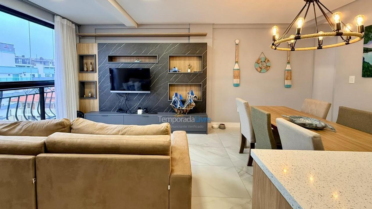 Apartamento para aluguel de temporada em Bombinhas (Praia de Bombas)