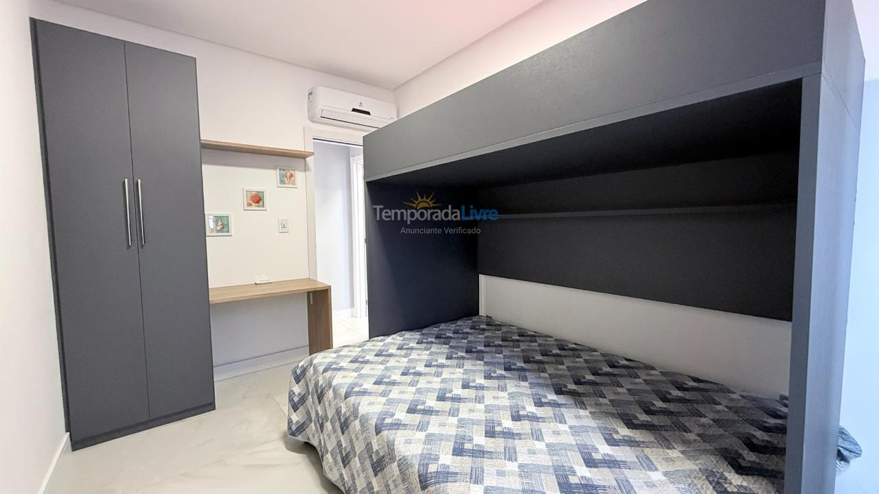 Apartamento para aluguel de temporada em Bombinhas (Praia de Bombas)