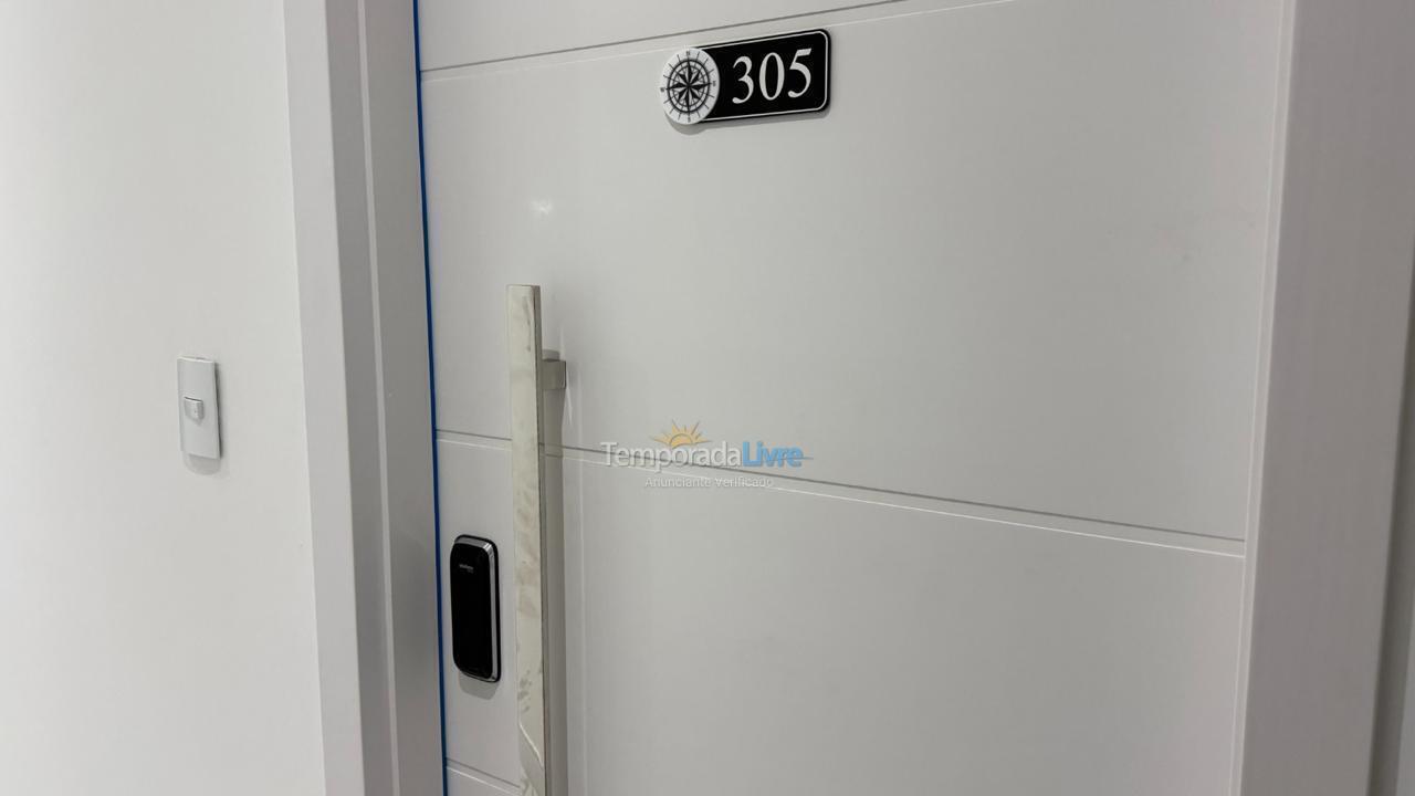 Apartamento para aluguel de temporada em Bombinhas (Praia de Bombas)