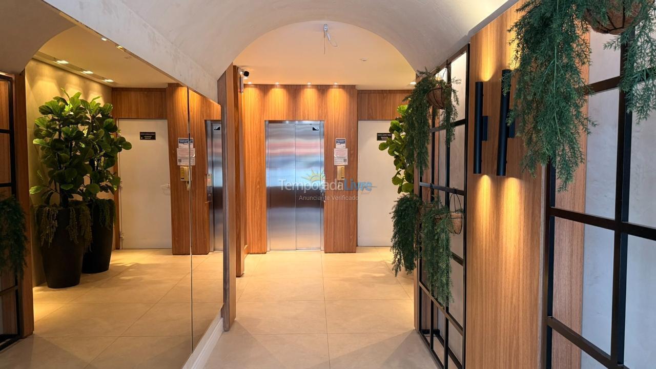 Apartamento para aluguel de temporada em Bombinhas (Praia de Bombas)