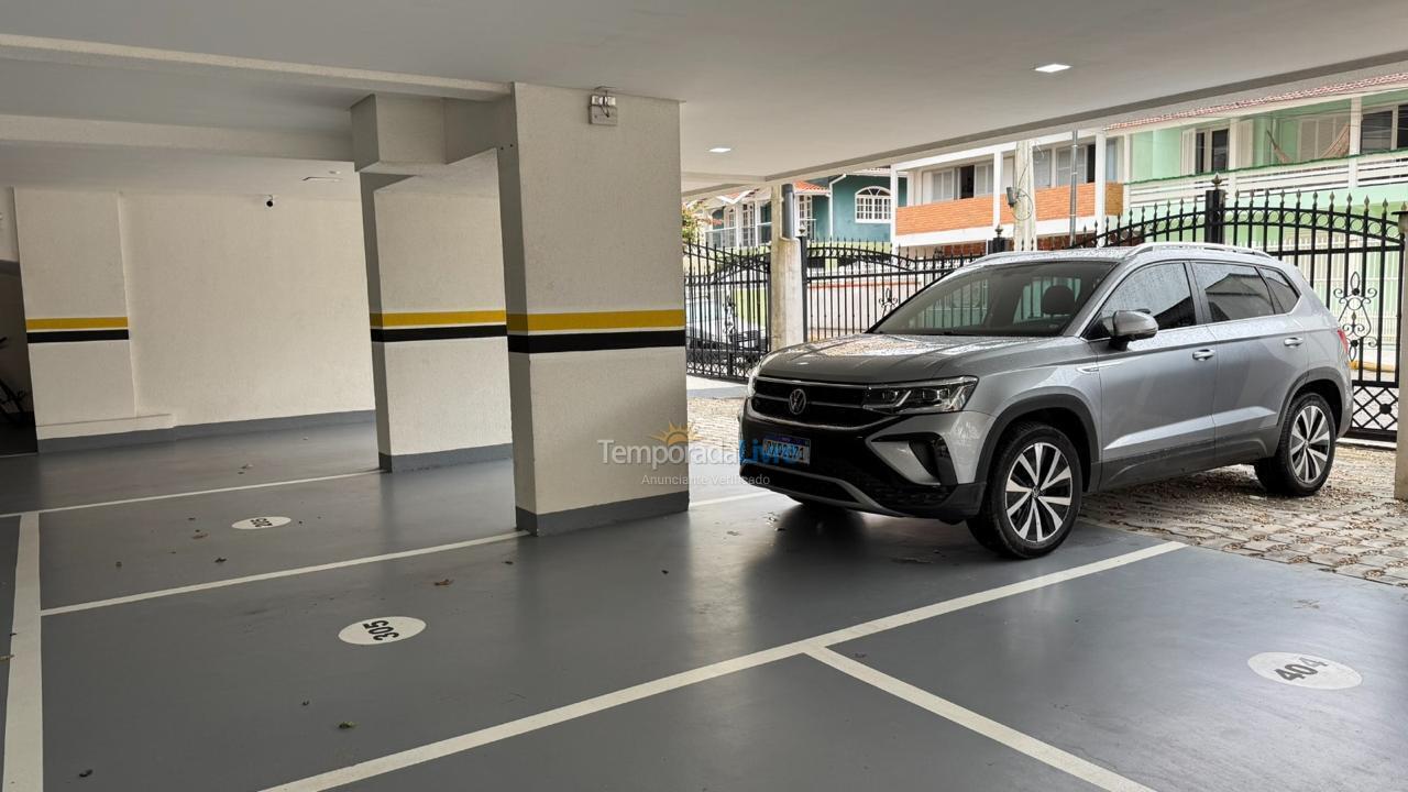 Apartamento para aluguel de temporada em Bombinhas (Praia de Bombas)