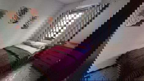 Casa com piscina no centro