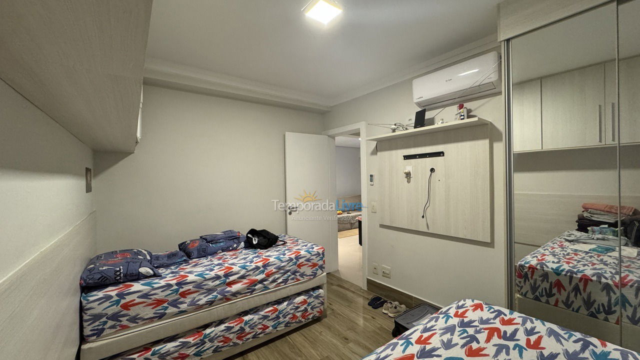 Apartamento para aluguel de temporada em Guarujá (Astúrias)