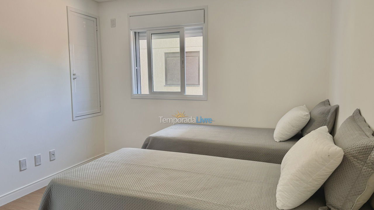 Apartment for vacation rental in Bombinhas (Praia de Bombas)