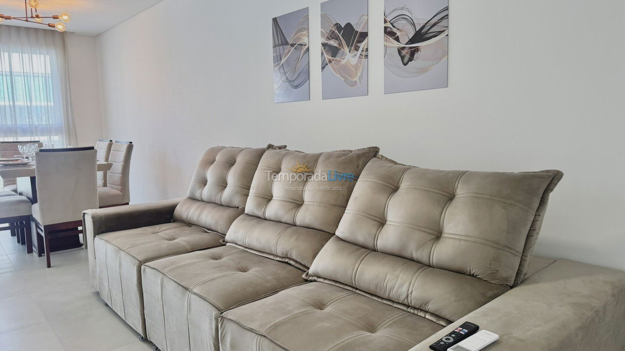 Apartment for vacation rental in Bombinhas (Praia de Bombas)