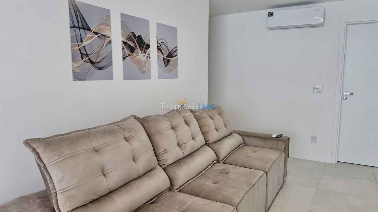 Apartment for vacation rental in Bombinhas (Praia de Bombas)