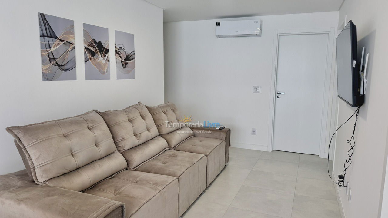 Apartment for vacation rental in Bombinhas (Praia de Bombas)