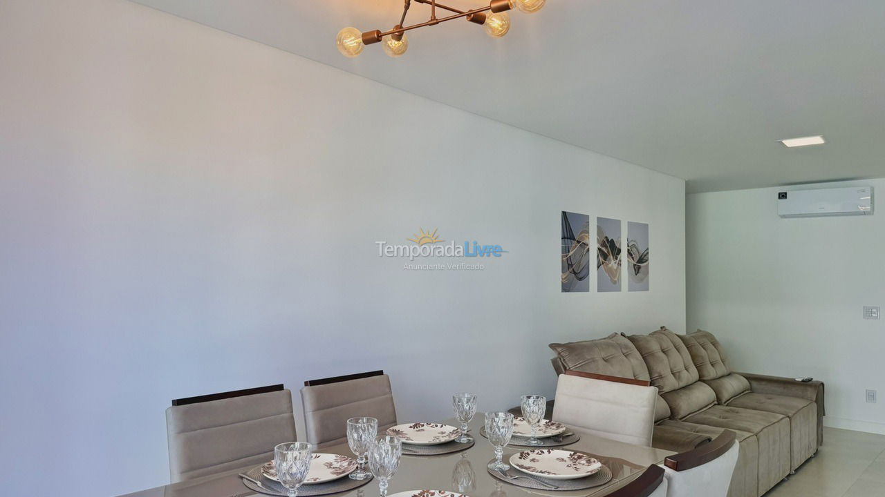 Apartment for vacation rental in Bombinhas (Praia de Bombas)