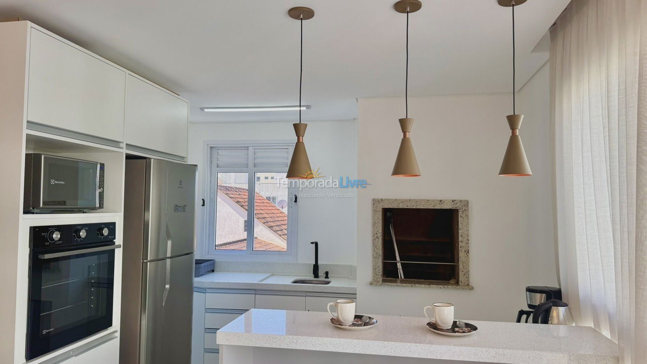 Apartment for vacation rental in Bombinhas (Praia de Bombas)