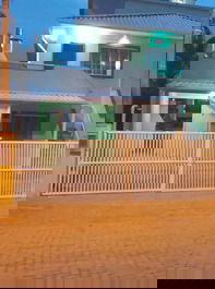 MARISCAL - BOMBINHAS - Adosado A 150 MTS DA PRAIA