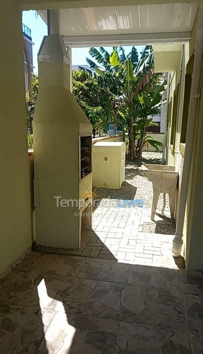 Casa para aluguel de temporada em Bombinhas (Mariscal)