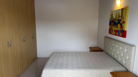 Ático con piscina y espectaculares vistas al mar.