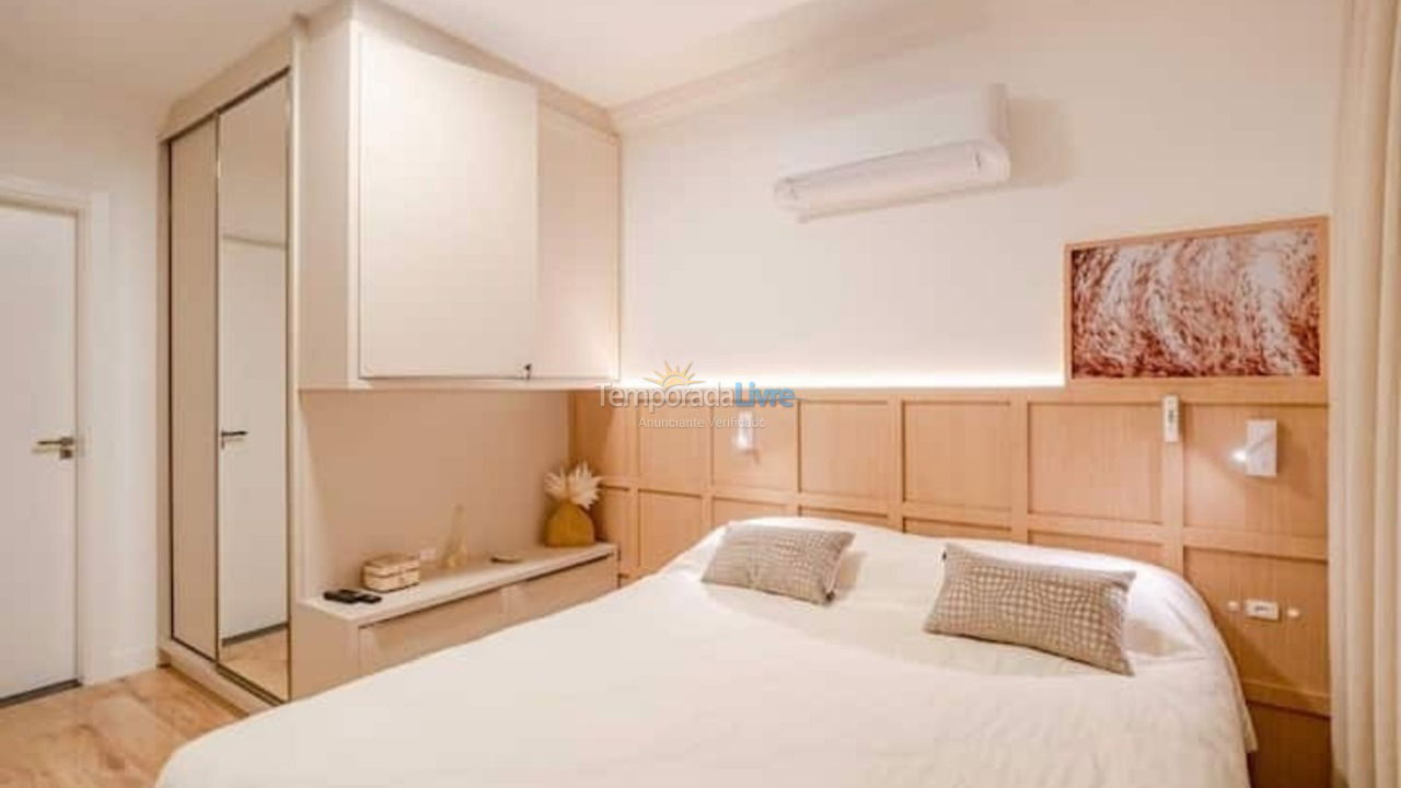 Apartment for vacation rental in Bombinhas (Praia de Bombas)