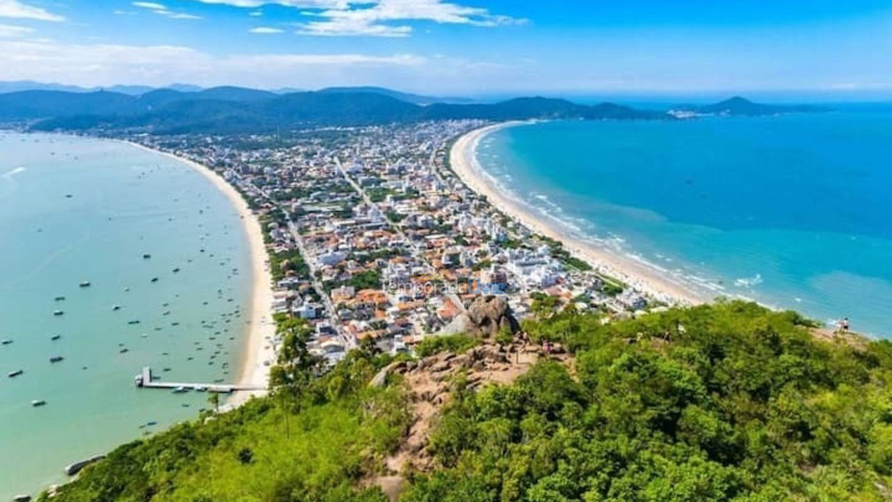 Apartment for vacation rental in Bombinhas (Praia de Bombas)