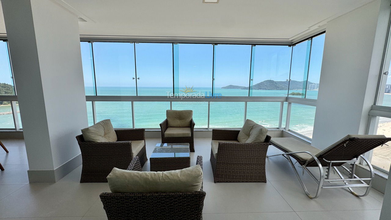 Apartamento para aluguel de temporada em Balneário Camboriú (Praia Central)