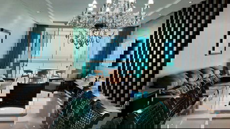 Luxo Frente-Mar na Av. Atlântica • 4 Suítes • Vista Total da Orla