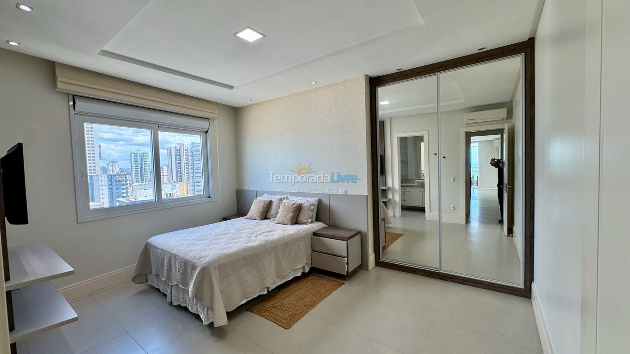 Apartamento para aluguel de temporada em Balneário Camboriú (Praia Central)