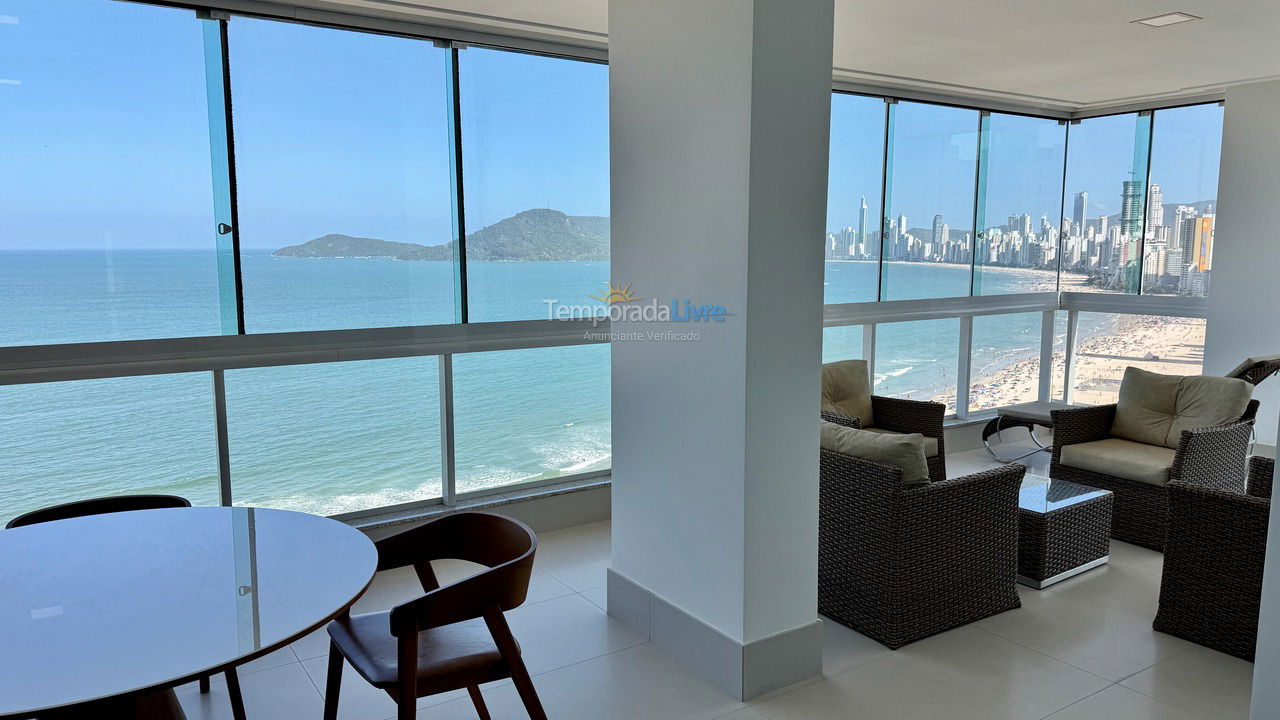 Apartamento para aluguel de temporada em Balneário Camboriú (Praia Central)