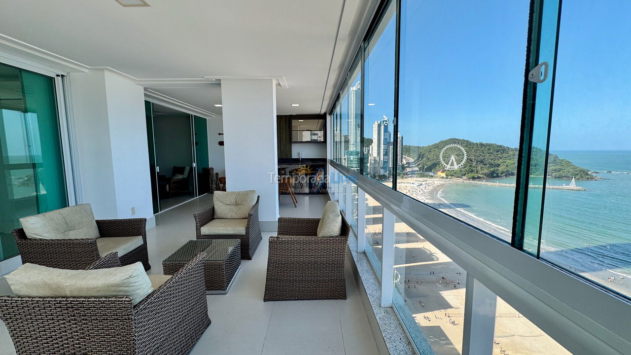 Apartamento para aluguel de temporada em Balneário Camboriú (Praia Central)