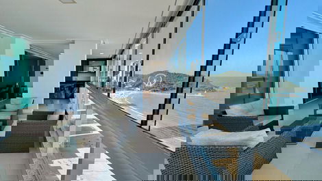 Luxo Frente-Mar na Av. Atlântica • 4 Suítes • Vista Total da Orla