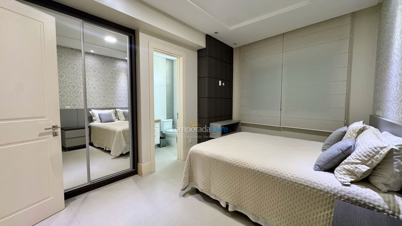 Apartamento para aluguel de temporada em Balneário Camboriú (Praia Central)