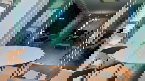 Luxo Frente-Mar na Av. Atlântica • 4 Suítes • Vista Total da Orla