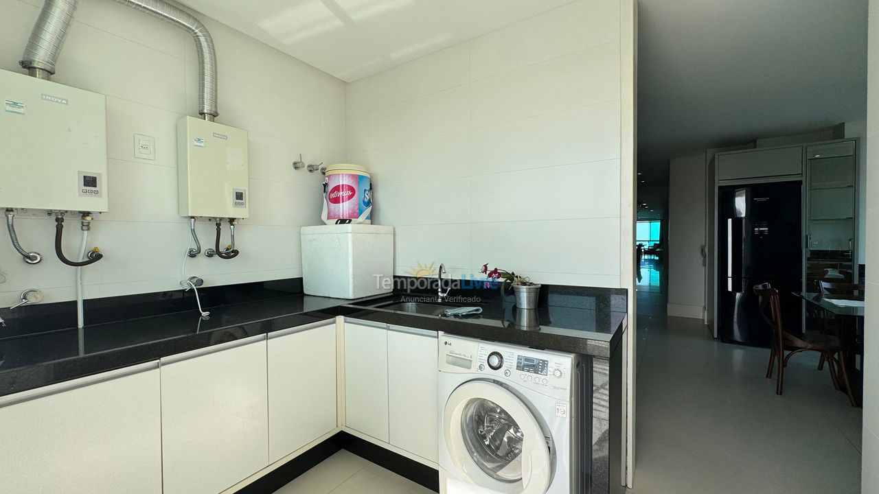 Apartamento para aluguel de temporada em Balneário Camboriú (Praia Central)