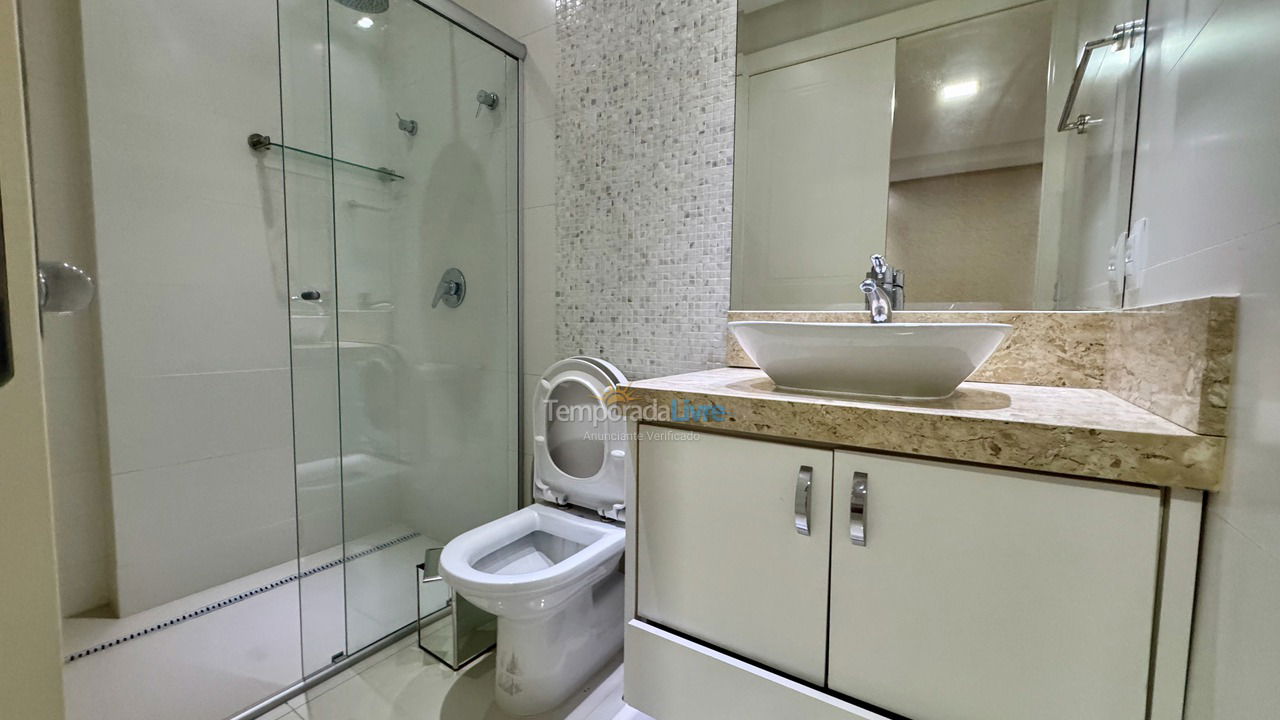 Apartamento para aluguel de temporada em Balneário Camboriú (Praia Central)