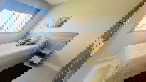 NEW - Mariscal - Duplex penthouse with 3 suites. Furniture being finalized. Available from December.