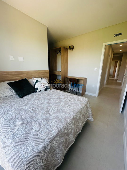 Apartment for vacation rental in Bombinhas (Mariscal)