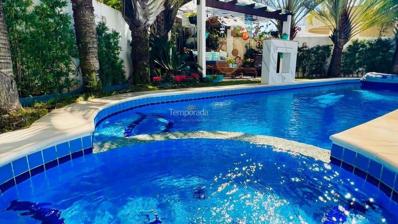 Casa para aluguel de temporada em Florianopolis (Jurerê Internacional)