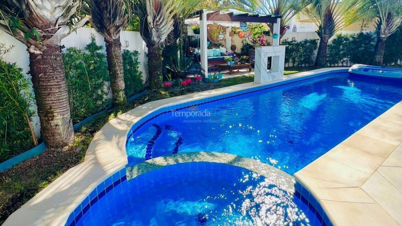 Casa para aluguel de temporada em Florianopolis (Jurerê Internacional)