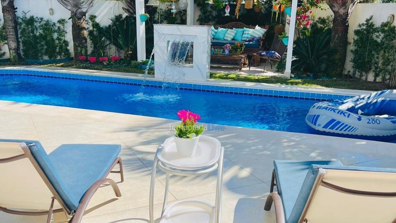 Casa para aluguel de temporada em Florianopolis (Jurerê Internacional)