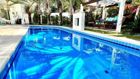 Casa com 7 quartos e piscina em Jurerê Internacional
