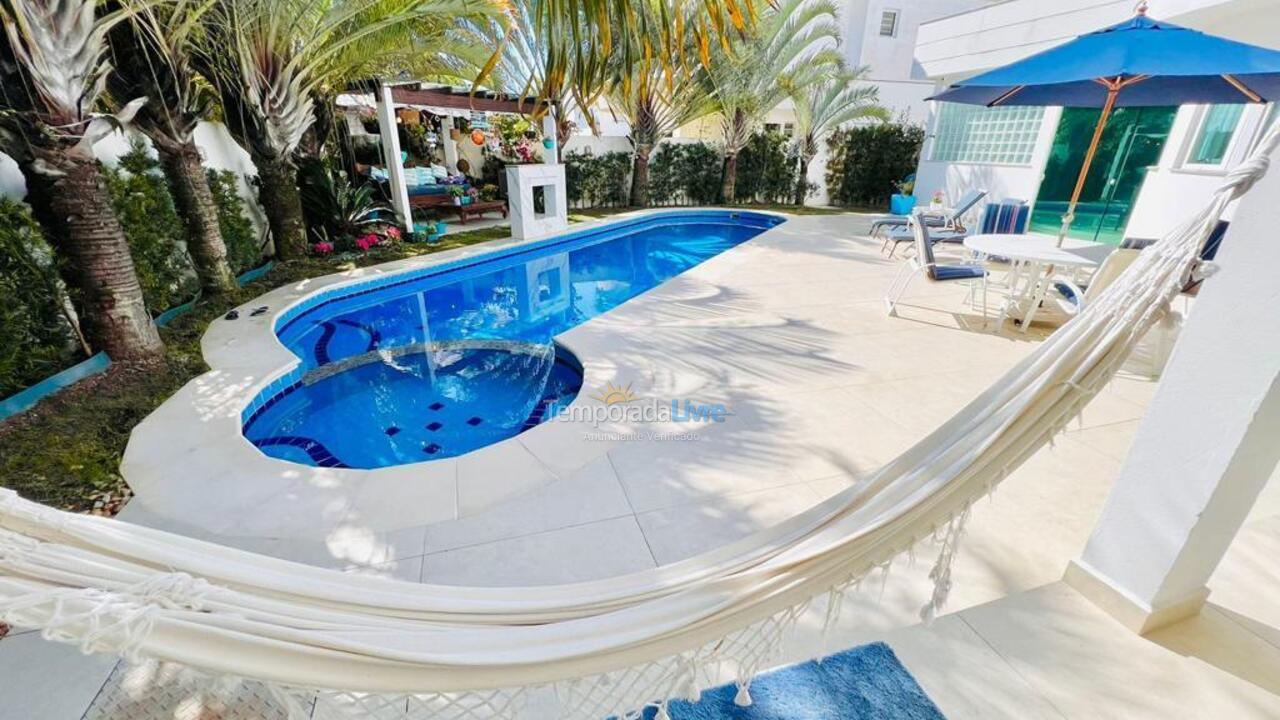 Casa para aluguel de temporada em Florianopolis (Jurerê Internacional)