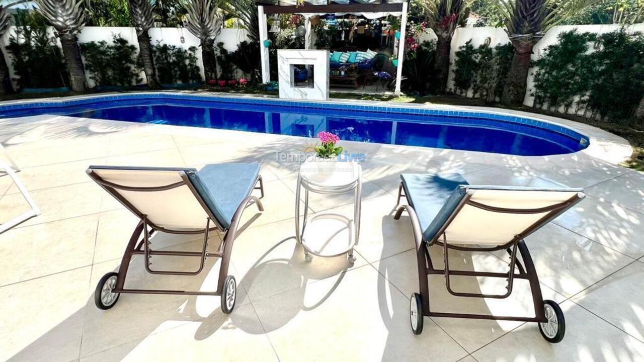 Casa para aluguel de temporada em Florianopolis (Jurerê Internacional)