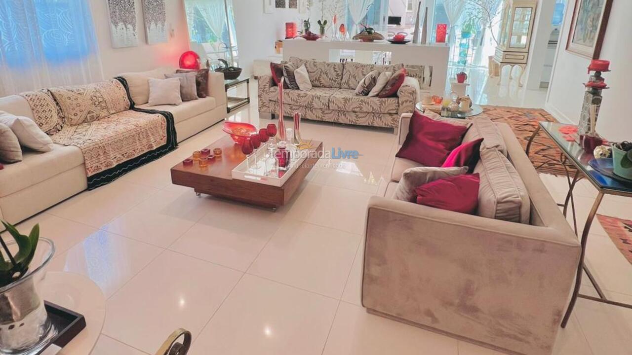 Casa para aluguel de temporada em Florianopolis (Jurerê Internacional)