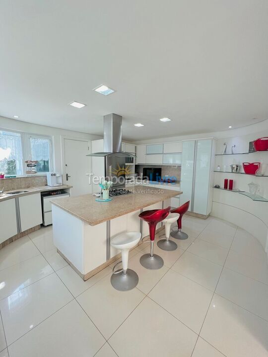 Casa para aluguel de temporada em Florianopolis (Jurerê Internacional)