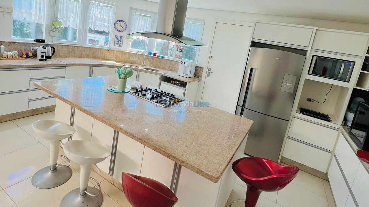 Casa para aluguel de temporada em Florianopolis (Jurerê Internacional)