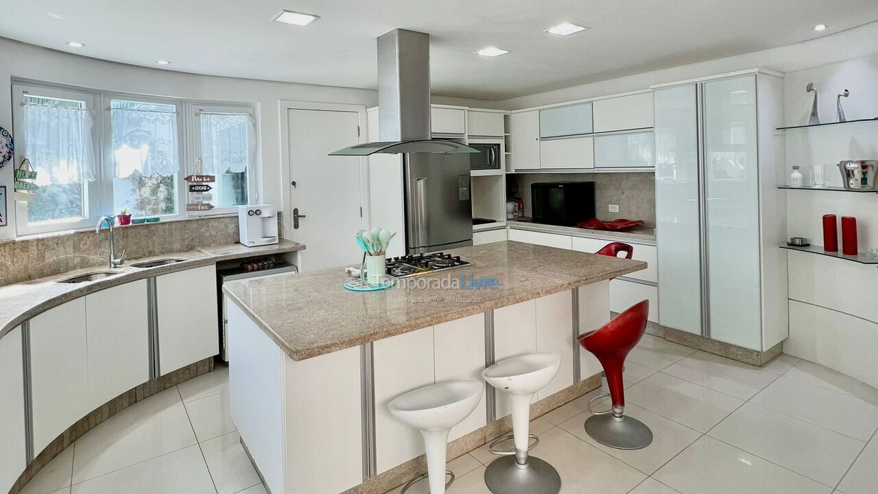 Casa para aluguel de temporada em Florianopolis (Jurerê Internacional)