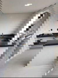 Ap. Alto Padrão Caiçara Próximo a Feirinha e 200 MT da Praia e