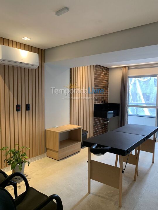 Apartamento para aluguel de temporada em Praia Grande (Praia do Caiçara)