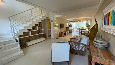 Beautiful townhouse available for rent.