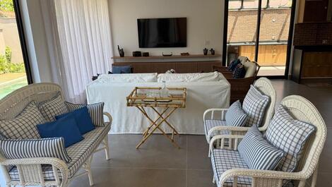 Beautiful townhouse available for rent.