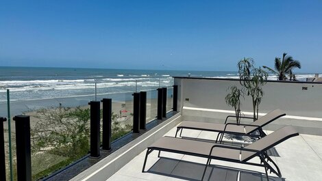 PR - Suíte vista para o mar, banheira e café da manhã