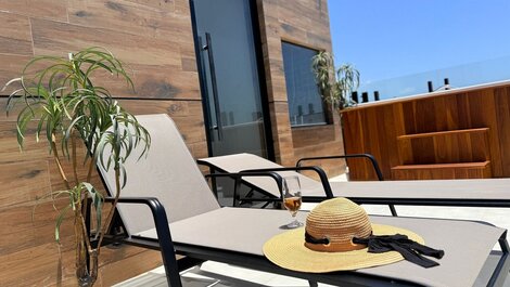 VC - Suíte com Varanda Vista Mar e Café da Manhã