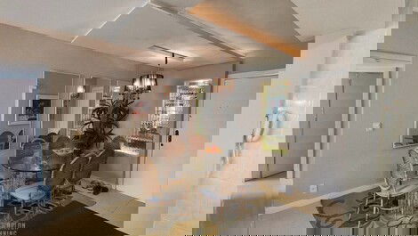 Vacation Rental: 2 Bedrooms, 70 meters from the beach, Balneario Camboriu