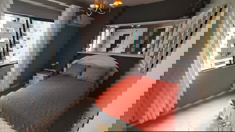 Vacation Rental: 2 Bedrooms, 70 meters from the beach, Balneario Camboriu